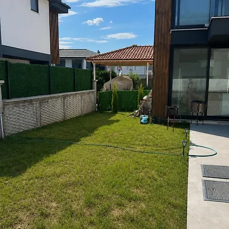 Newly Built Brand-new Design With Private Pool Vila *