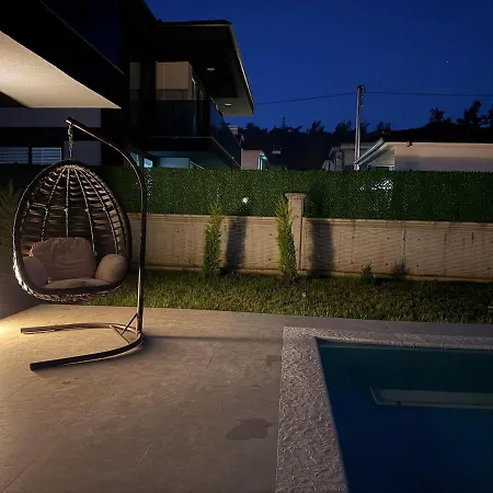Vila Newly Built Brand-new Design With Private Pool